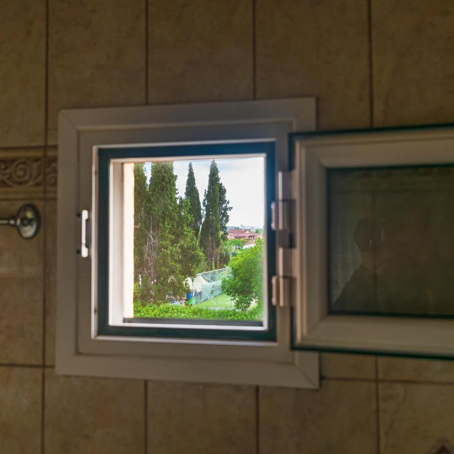 Julia΄S Apartment Alepou Luaran gambar